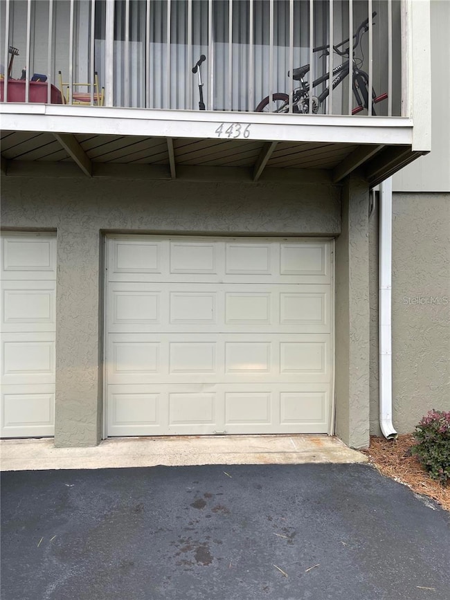 Right Corner single car Garage