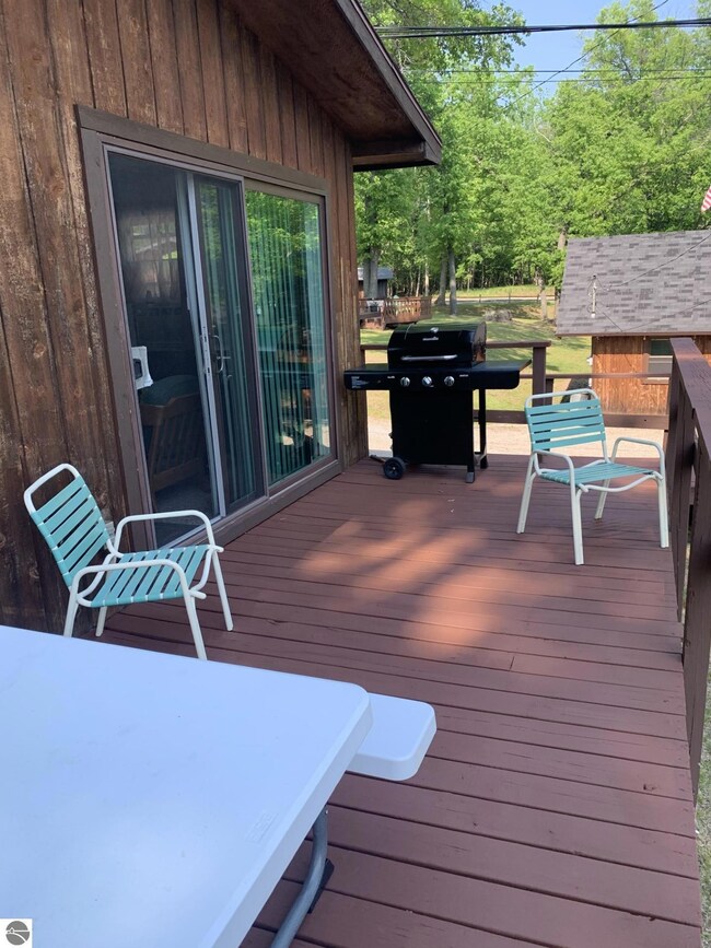 2052 N Ogemaw Trail, West Branch, MI 48661 - photo 5