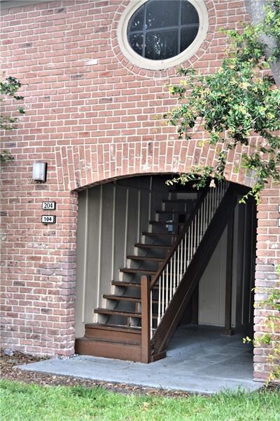 Breezeway Entrance