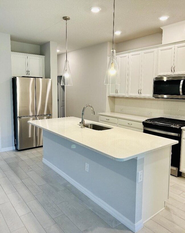 5657 Del Coronado Dr, Apollo Beach, FL 33572 - photo 7