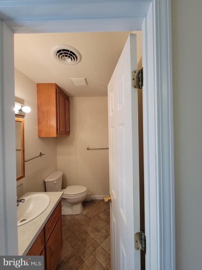 218 W King St, Waynesboro, PA 17268 - photo 7