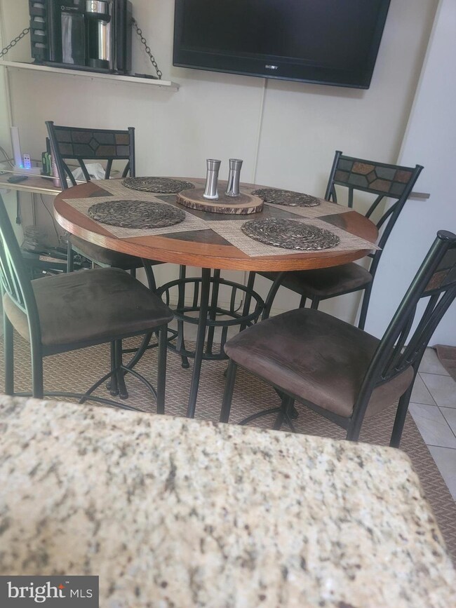 16115 Pointer Ridge Dr, Bowie, MD 20716 - photo 7