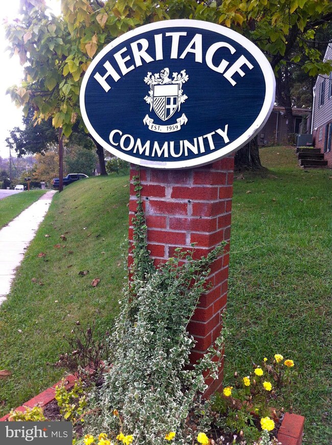 214 Stonewall Rd, Catonsville, MD 21228 - photo 2