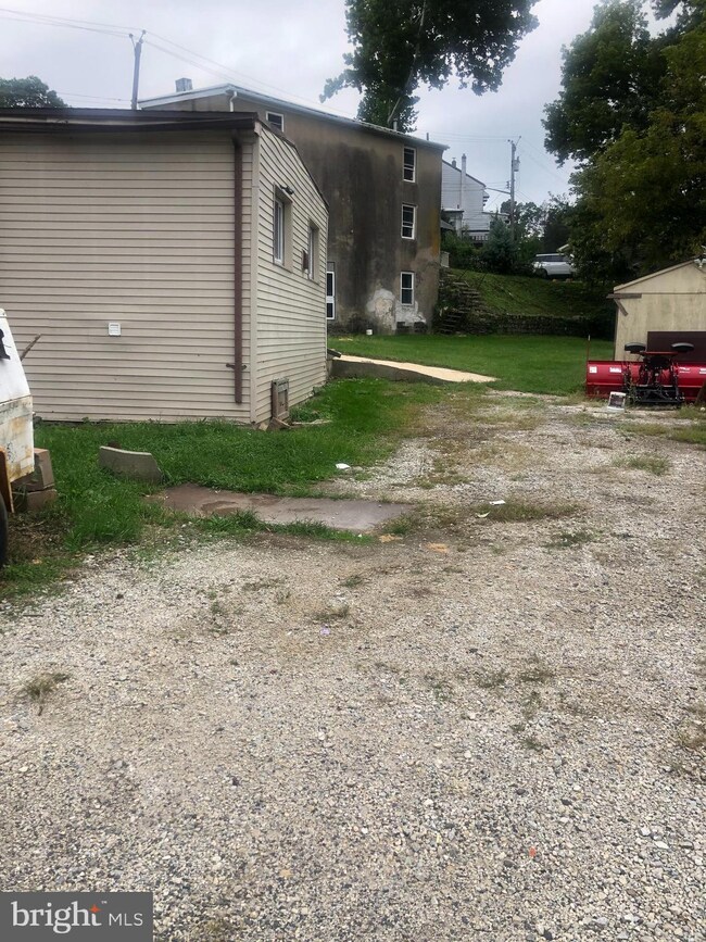 101 Jones St, Bala Cynwyd, PA 19004 - photo 4