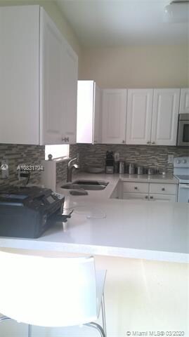 11432 NW 43rd Terrace, Doral, FL 33178 - photo 4