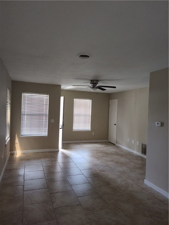 102 Carrigan Rd unit B, Elkins, AR 72727 - photo 2