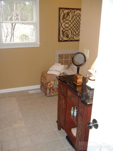 131 Cranberry Hills Ln, Fleetwood, NC 28626 - photo 5