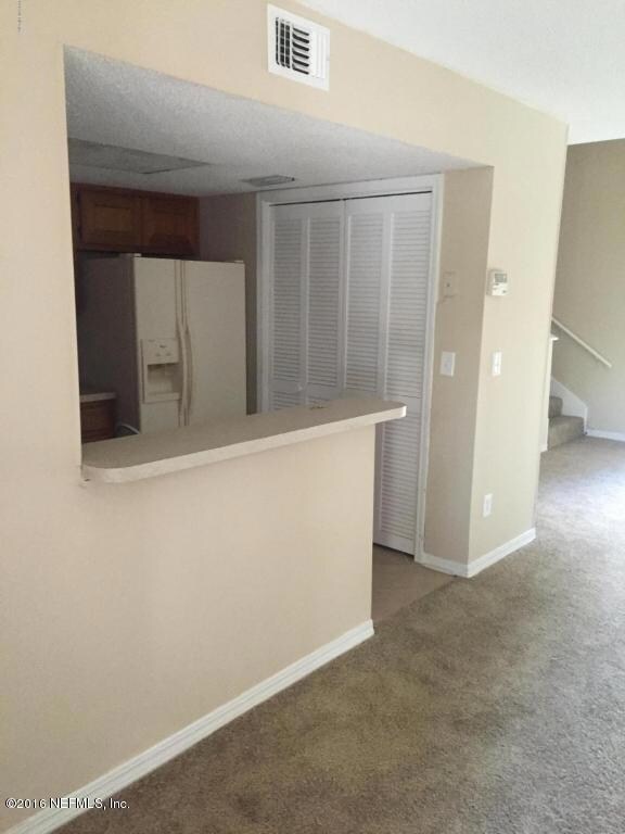 7668 Melissa Ct N, Jacksonville, FL 32210 - photo 3