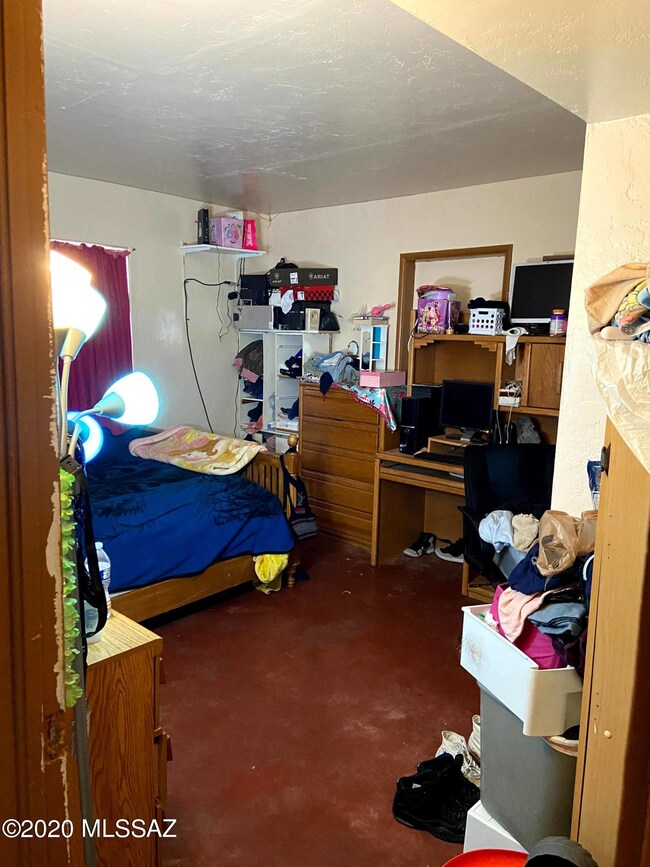 2nd Bedroom