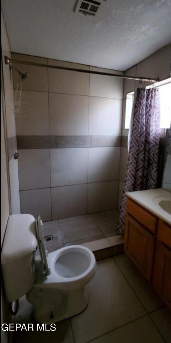 2920 Myles St unit B, El Paso, TX 79930 - photo 3