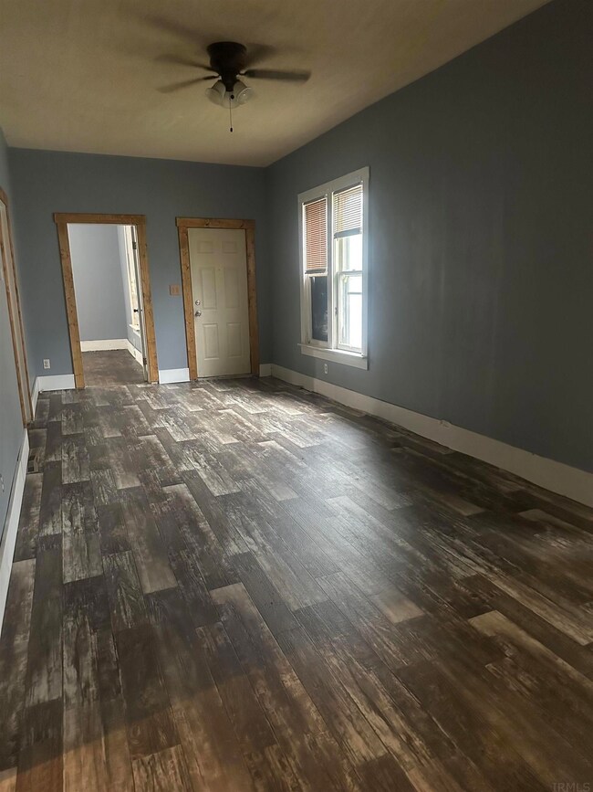 206 E 1st St, Auburn, IN 46706 - photo 3