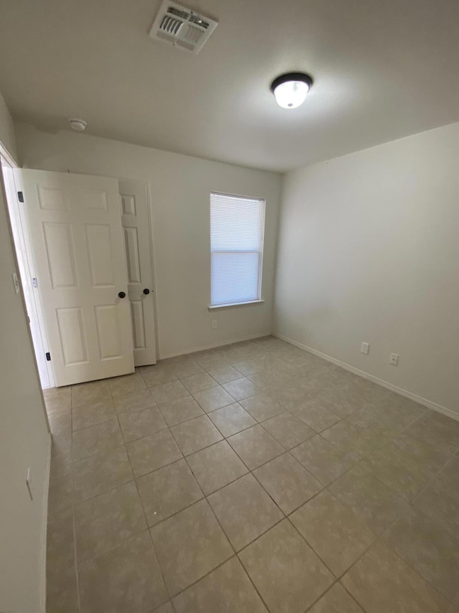 84D67119-6D00-4F9D-A403-B772218B1657