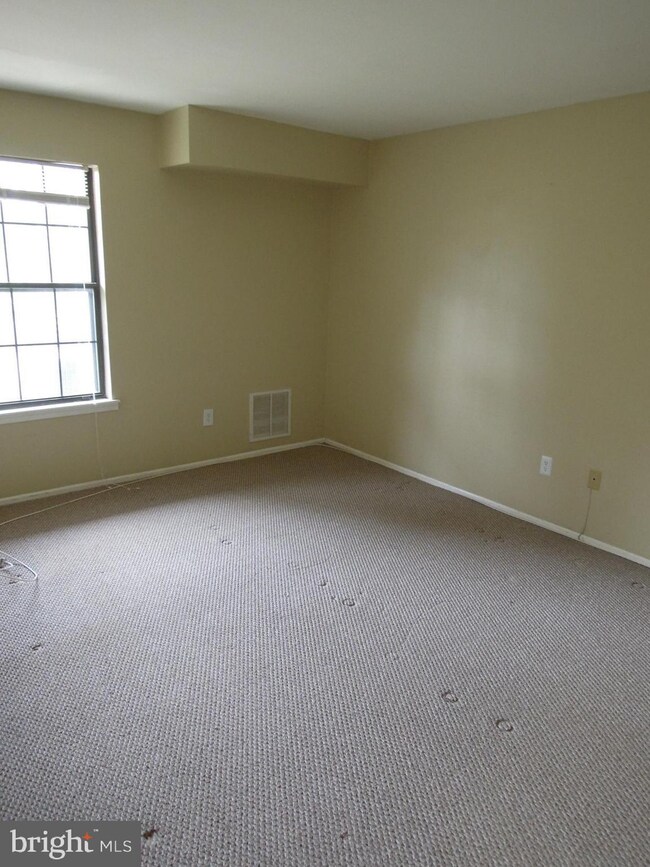 25 Wyndham Place, Trenton, NJ 08691 - photo 4