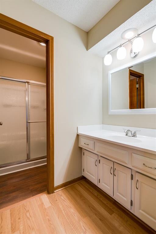 7804 Darnell St, Shawnee, KS 66216 - photo 4