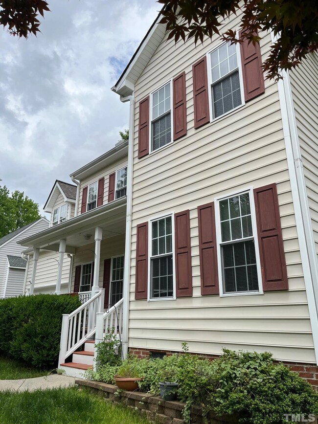 105 Chapel Valley Ln, Apex, NC 27502 - photo 3