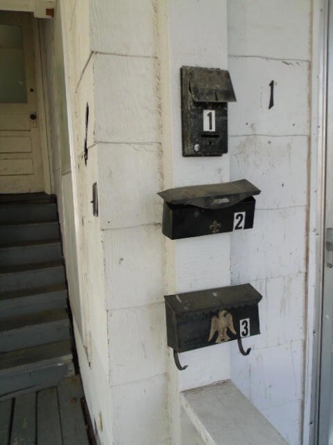 3 unit apt building