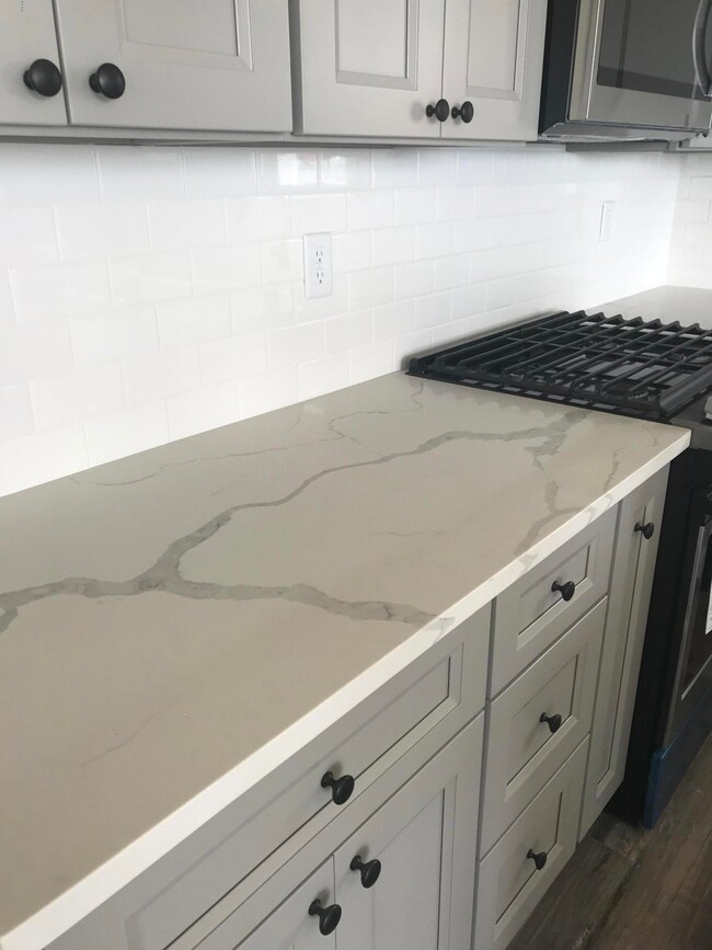 2363 SW Driftwood Ln, Lincoln City, OR 97367 - photo 5