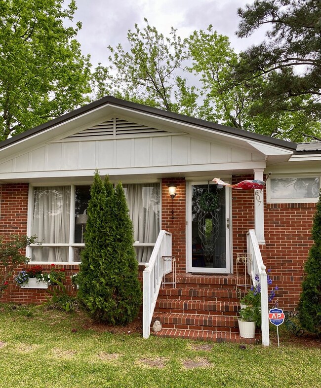 Welcoming front entry