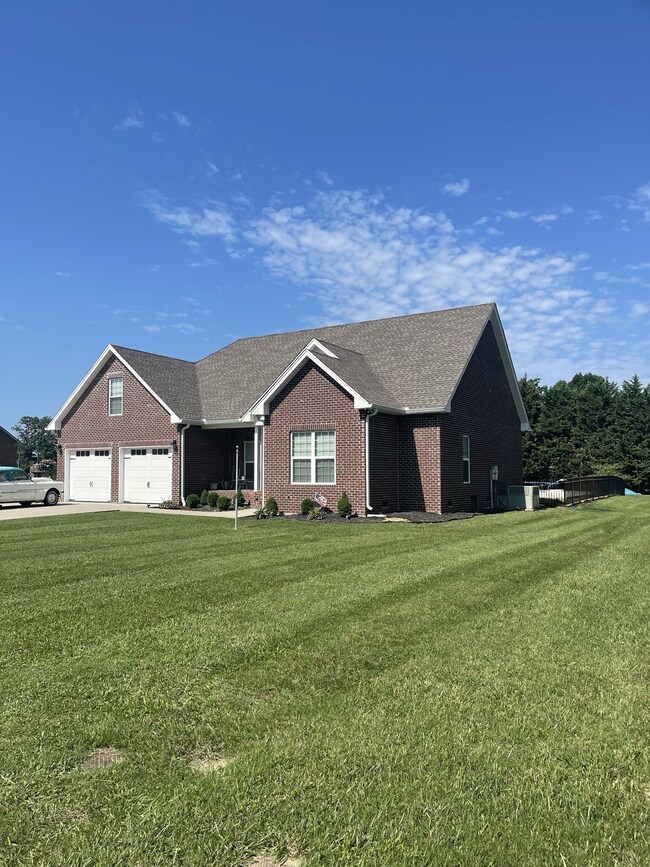 48 Deerfield Ln, Lafayette, TN 37083 - photo 5