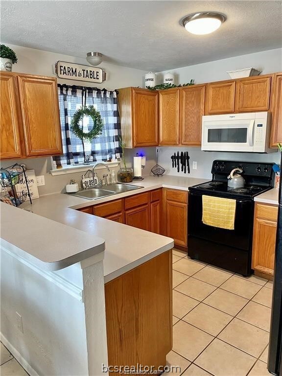 1208 Webhollow Cir unit B, Bryan, TX 77801 - photo 4