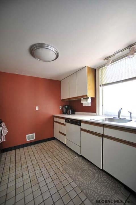 206 N Pearl St, Albany, NY 12207 - photo 3
