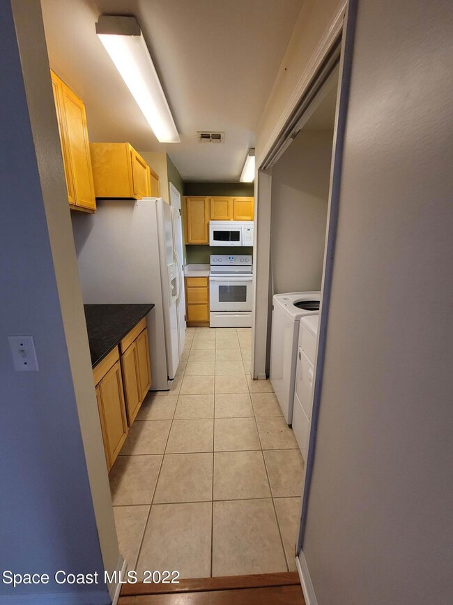 240 Spring Dr unit 11, Merritt Island, FL 32953 - photo 7