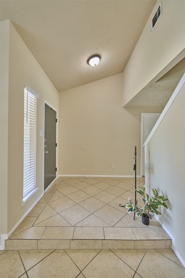 4531 Chestergate Dr, Spring, TX 77373 - photo 6