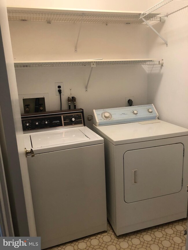 40 Knollwood Dr, Woodbury, NJ 08096 - photo 4