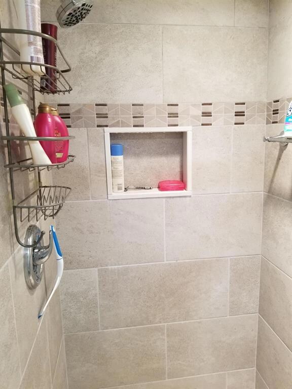 444 Capri J, Delray Beach, FL 33484 - photo 7