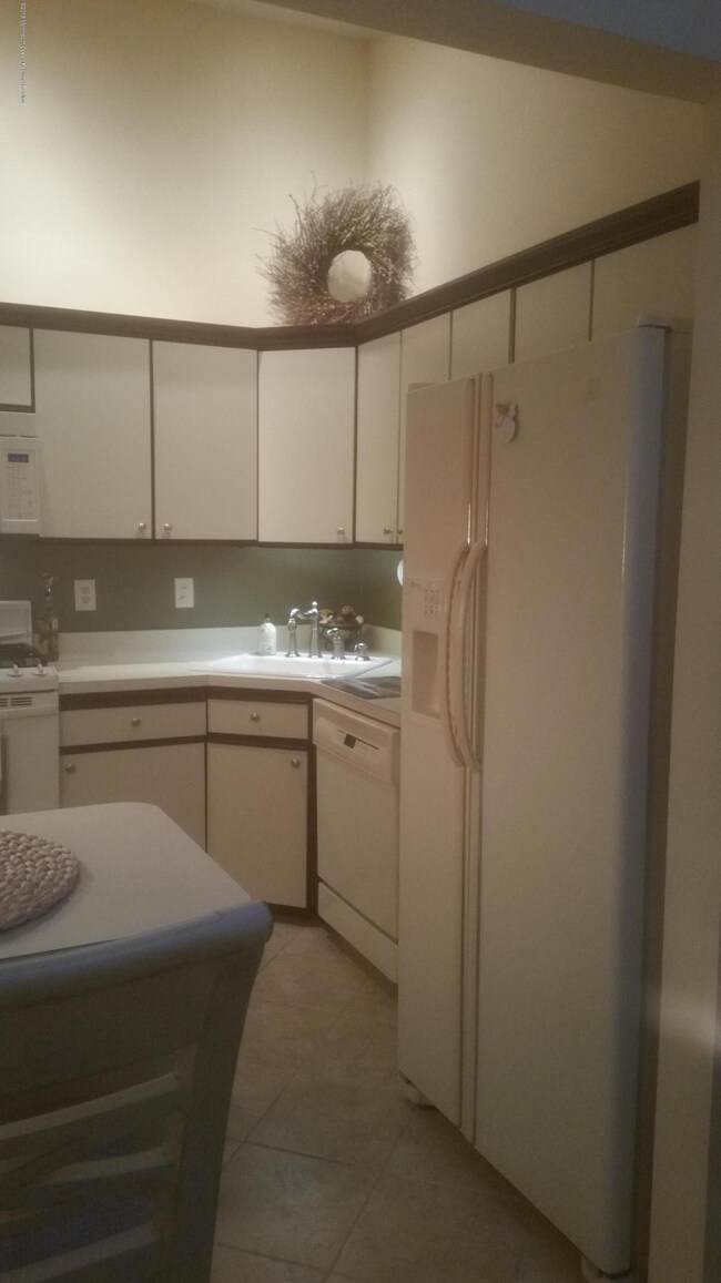 46 Players Cir, Tinton Falls, NJ 07724 - photo 7