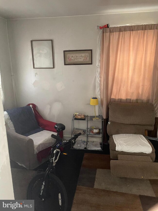 1213 Carl Miller Blvd, Camden, NJ 08104 - photo 2