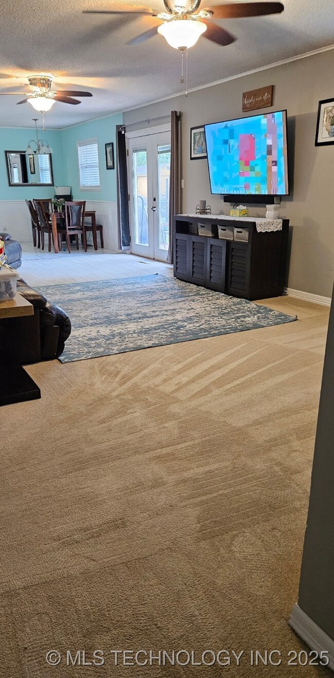 1633 S 3rd St, Broken Arrow, OK 74012 - photo 3