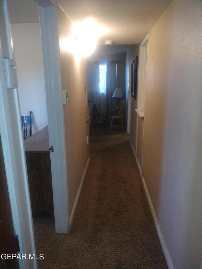 7816 La Grange Ct, El Paso, TX 79915 - photo 6