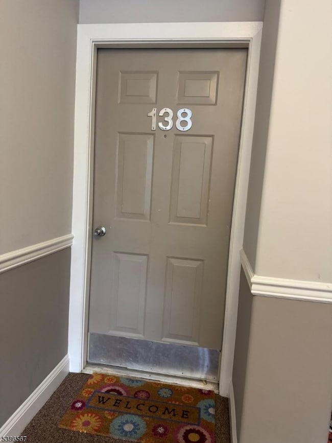 138 Limerick Ln unit 138, Phillipsburg, NJ 08865 - photo 2