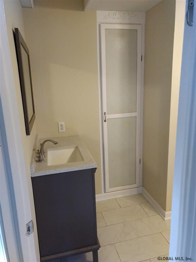 38 Central Ave, Schenectady, NY 12304 - photo 6