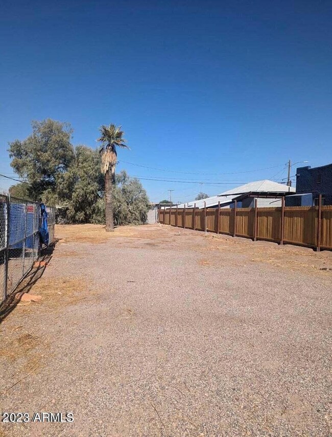 lot 21