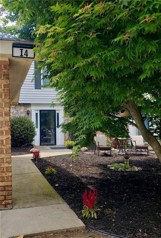 6500 Gaines Ferry Rd unit I4, Flowery Branch, GA 30542 - photo 2