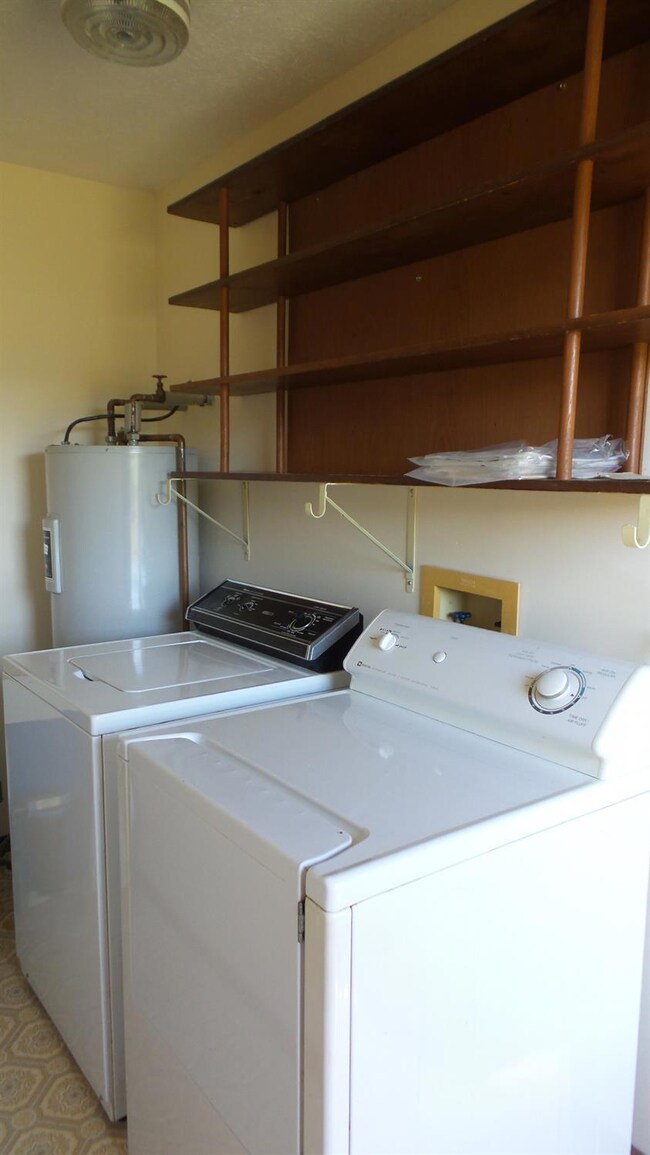 2119 Ogden Rd, Wilmington, OH 45177 - photo 6