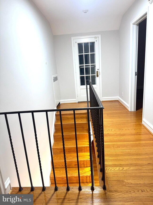 32 E Dartmouth Rd, Bala Cynwyd, PA 19004 - photo 7