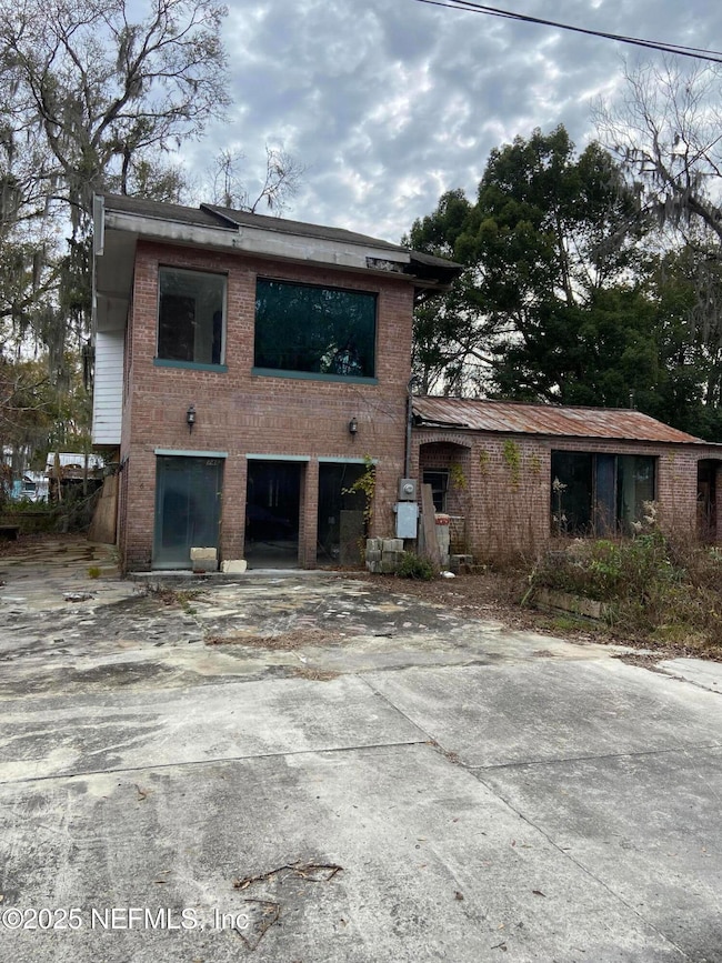 746 N WALNUT (3)