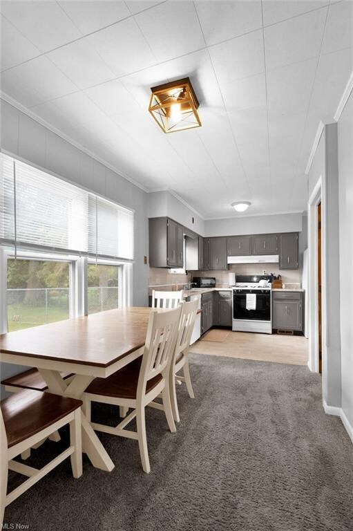 912 Tippecanoe Dr, Akron, OH 44319 - photo 7