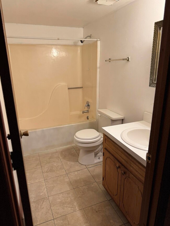 128 Charles Street, Apt 6 5