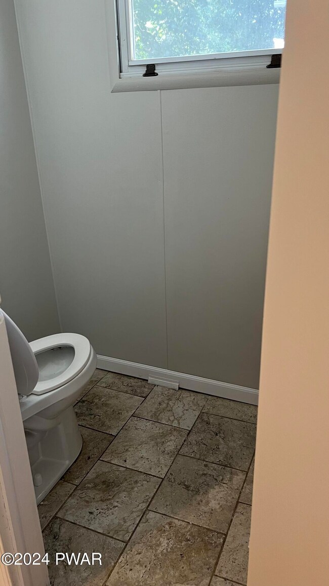 265 Hazle St, Wilkes Barre, PA 18702 - photo 5