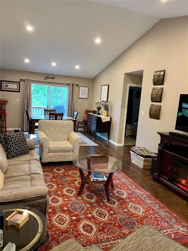 231 Murfield Dr, Poplar Bluff, MO 63901 - photo 4