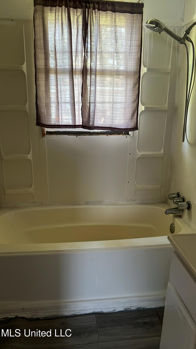 47D504DF-1043-43C1-9CB2-8432C972841C