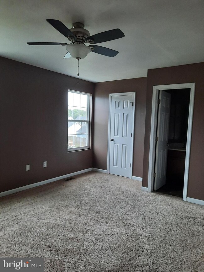 51 Lobo Ln, Inwood, WV 25428 - photo 4