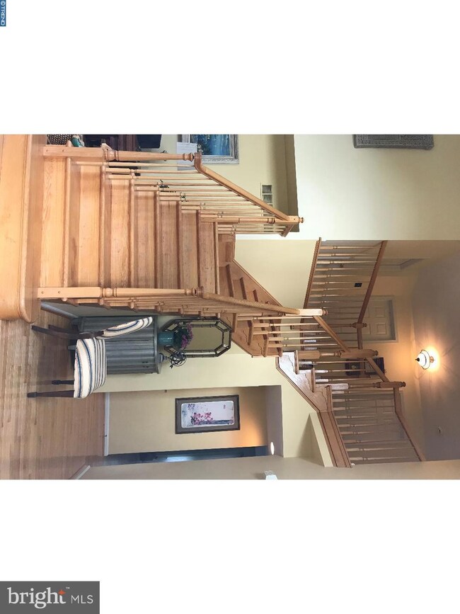 509 Red Coat Ln, Phoenixville, PA 19460 - photo 2