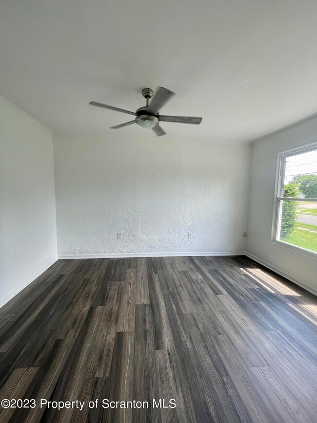 191 Main St, Moosic, PA 18507 - photo 6