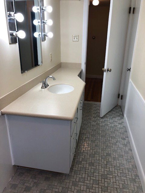 93 Forest St unit 1, Providence, RI 02906 - photo 7