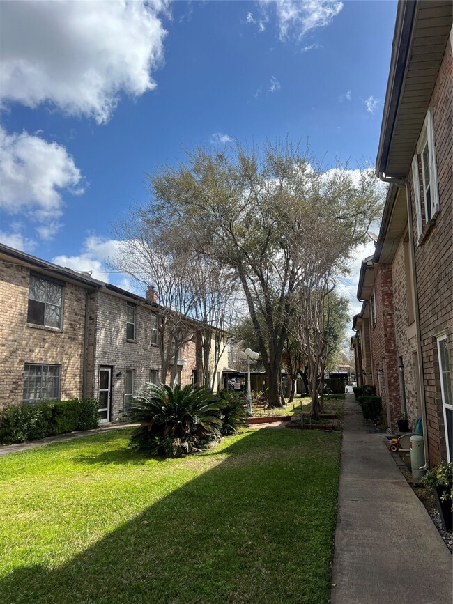 Courtyard off the front of the unit.